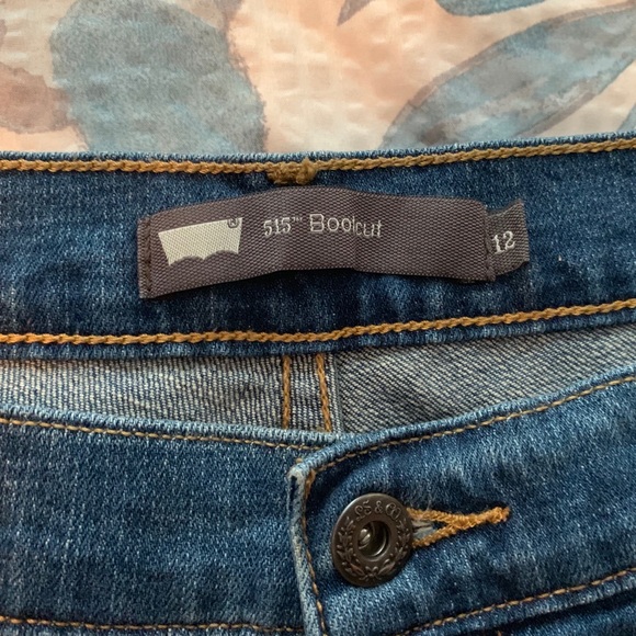 🎉 2 for $20 🎉 515 Levi jeans - Picture 2 of 3